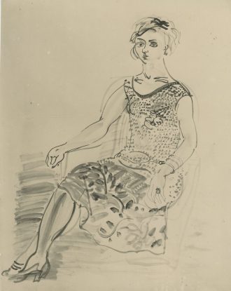 Jeune femme assise